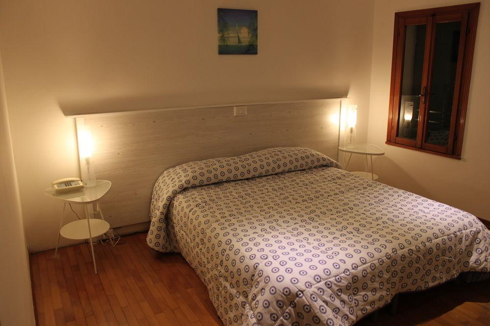 Le Colombelle Hotel SantʼAngelo Kültér fotó